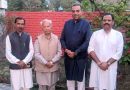 शांता से मिले टंडन, जीत की ओर अग्रसर भाजपा